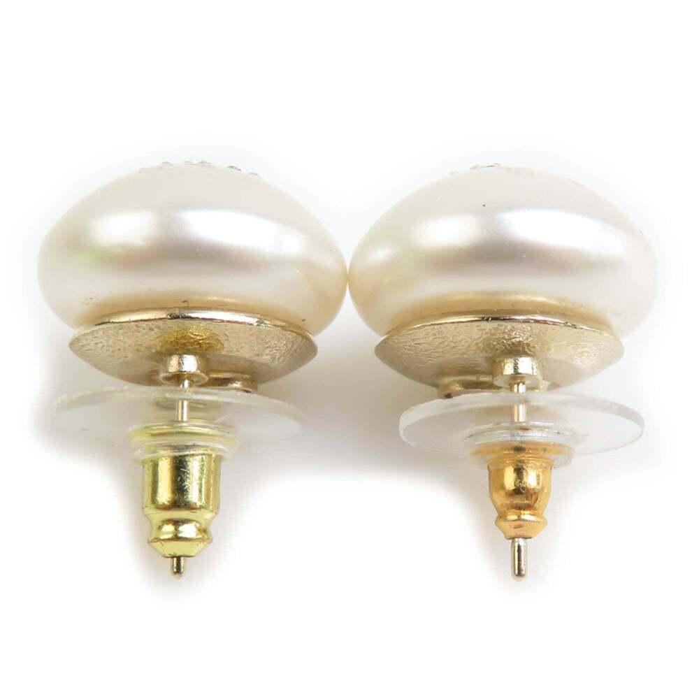 CHANEL Authentic White Pearl Earrings - Picture 4 of 8